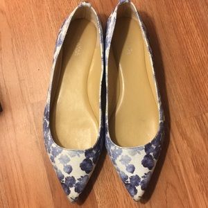 Michael Kors flats